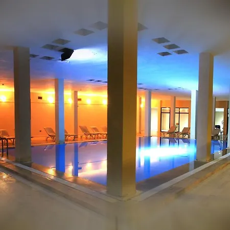 Vista Hill 4*