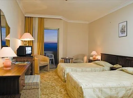 Vista Hill Hotel